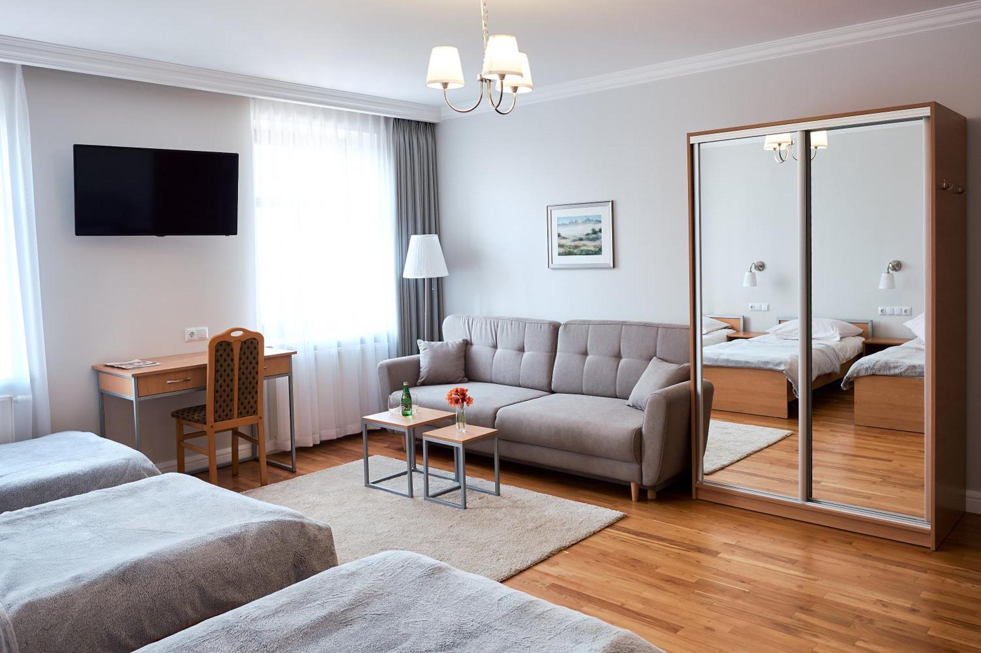 Agropark - Dworek Pod Lipa Sobków Esterno foto