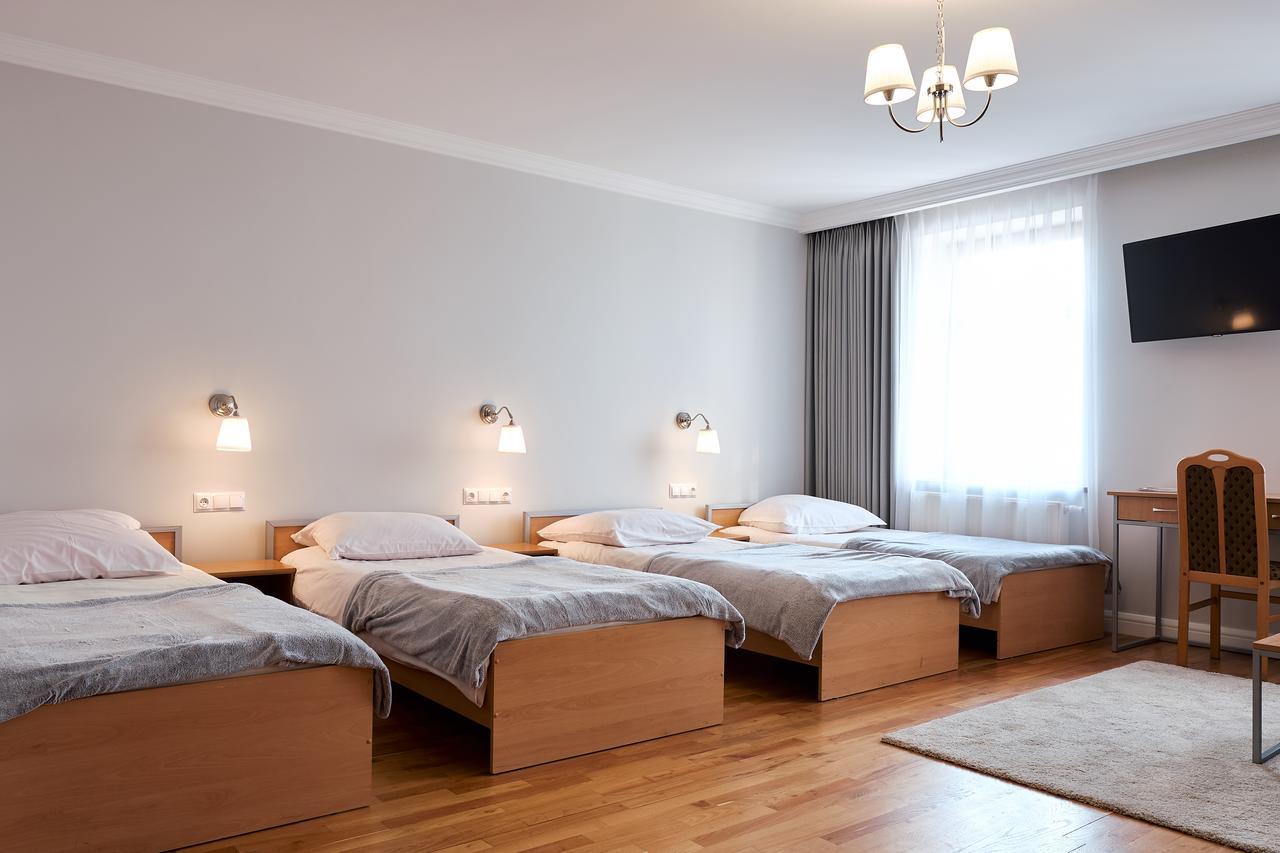 Agropark - Dworek Pod Lipa Sobków Esterno foto